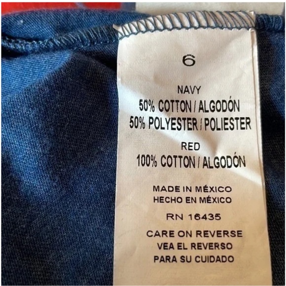 Marvel Spiderman Christmas Santa Hat Boy Shirt Size 6 - Picture 6 of 7